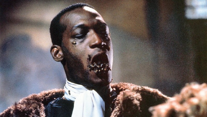 Изображение к публикации: В интервью Dread Central Клайв Баркер рассказал, что хотел сам снять «Кэндимена» - перенести действие в родной Ливерпуль и…